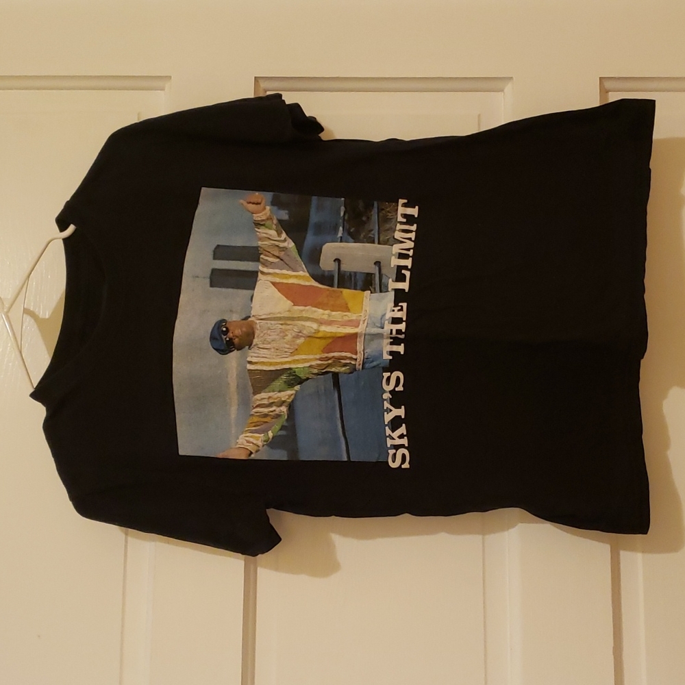 SKY'S THE LIMIT  the notorious B I G Black tshirt